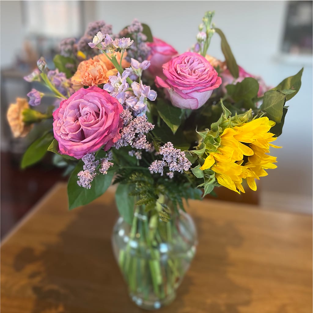 Yellow Brick Road Bouquet – DANI' SWEET DELIGHTS, Las Vegas NV