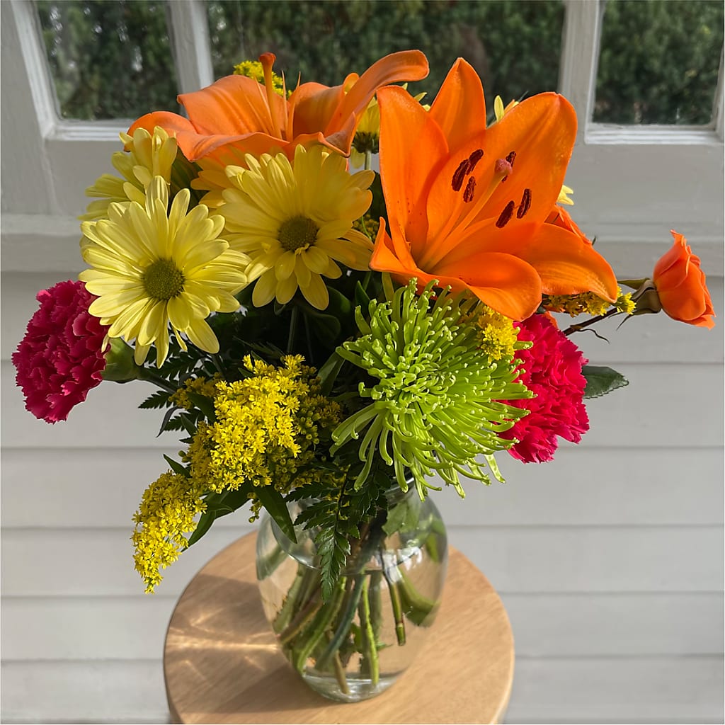 Bold & Bright – A Florist Original – DANI' SWEET DELIGHTS, Las Vegas NV