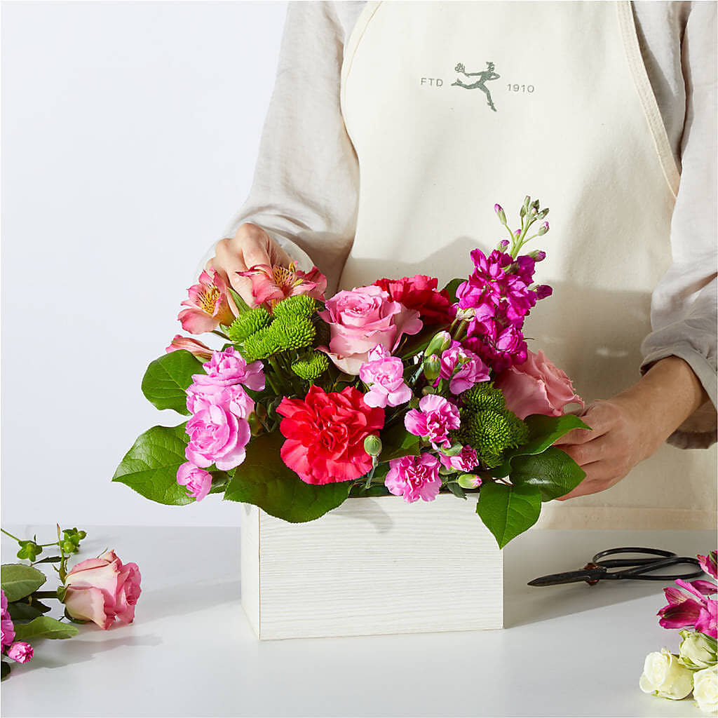 Sweetberry Box – A Florist Original – DANI' SWEET DELIGHTS, Las Vegas NV