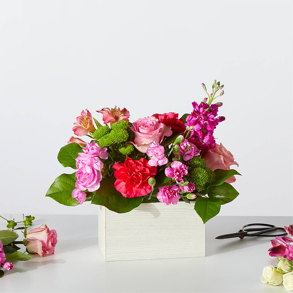 Sweetberry Box – A Florist Original – DANI' SWEET DELIGHTS, Las Vegas NV