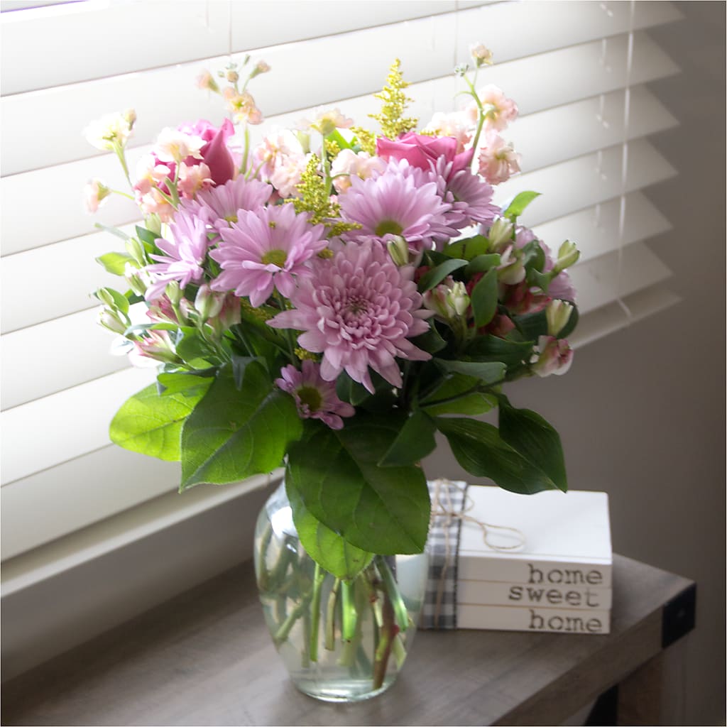 Pastel Tradition - A Florist Original – DANI' SWEET DELIGHTS, Las Vegas NV