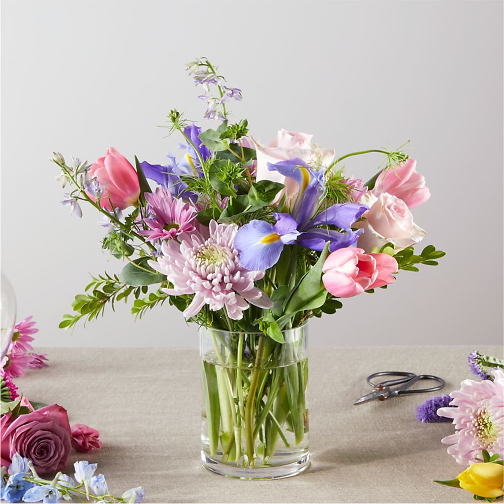 Pastel Tradition - A Florist Original – DANI' SWEET DELIGHTS, Las Vegas NV