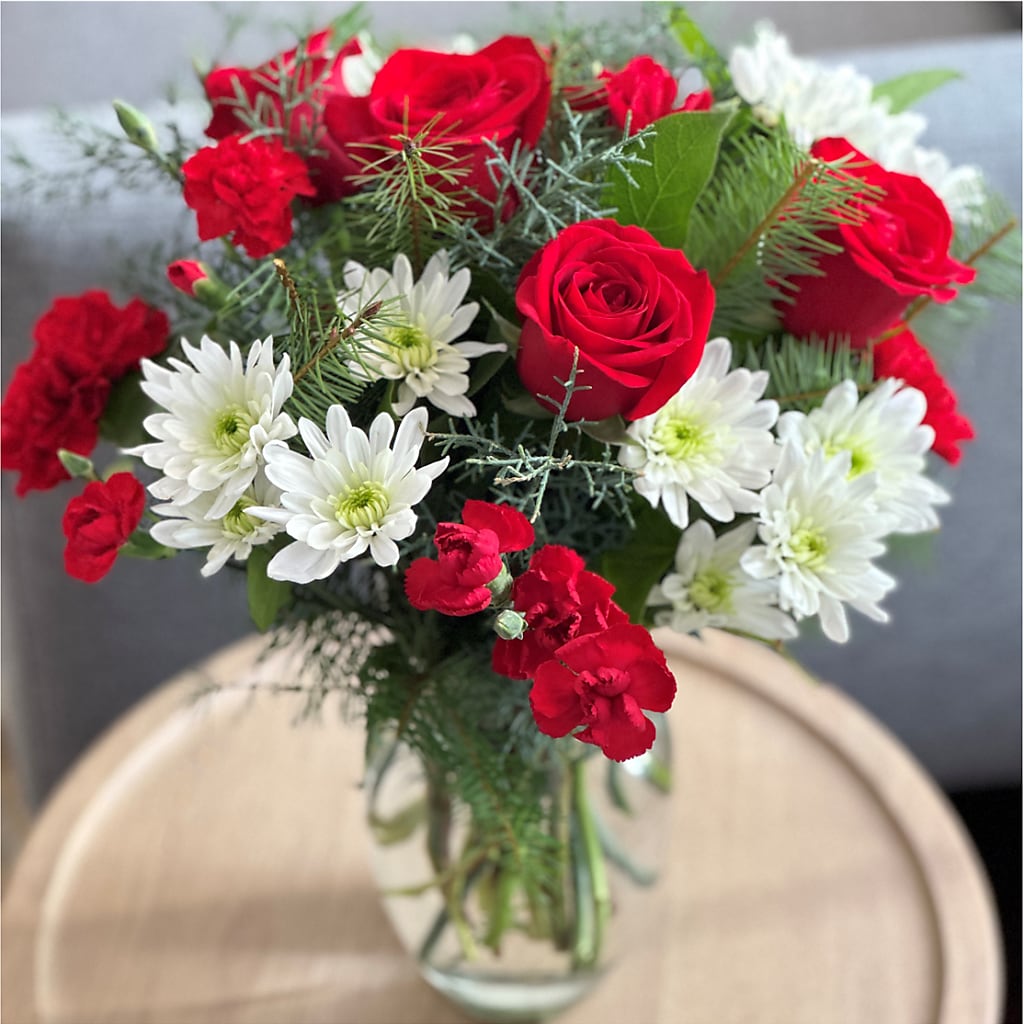 Seasonal Magic Bouquet – DANI' SWEET DELIGHTS, Las Vegas NV