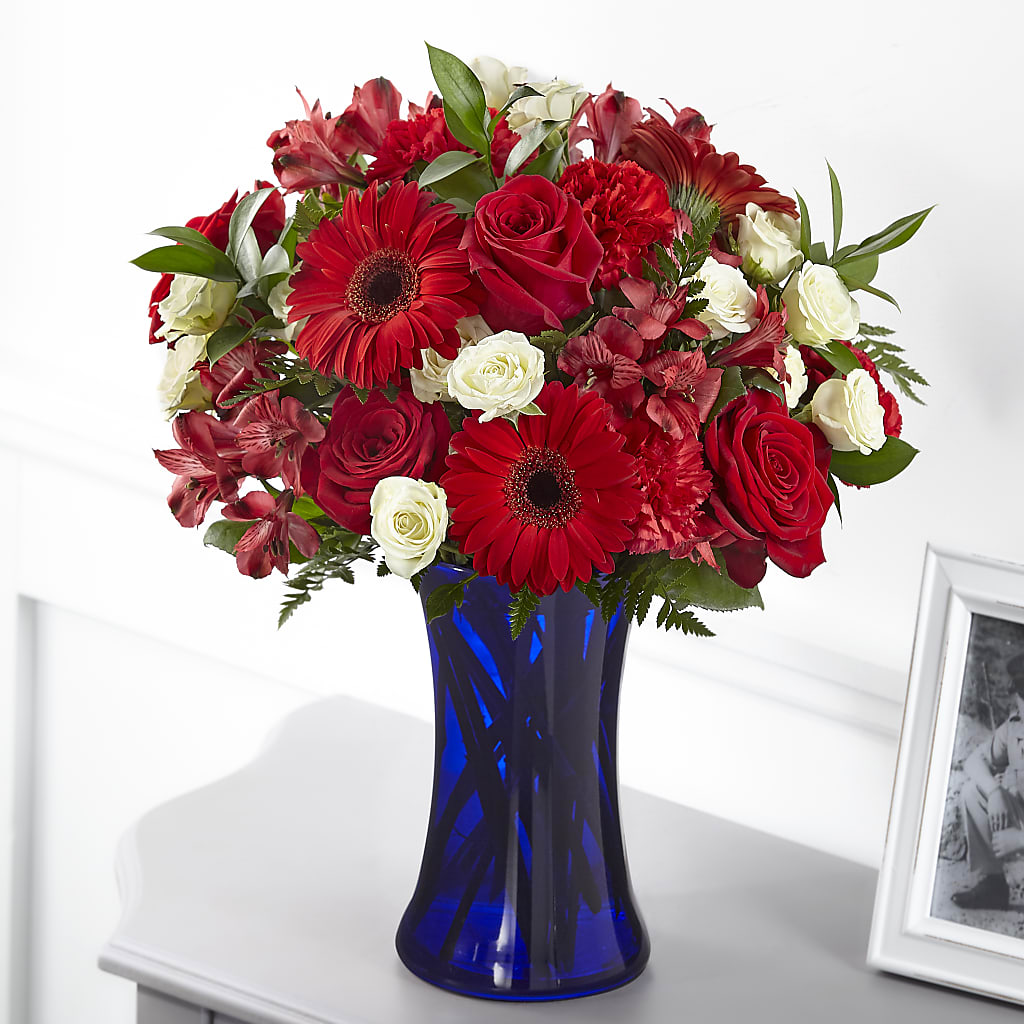 Hearts Embrace Bouquet – DANI' SWEET DELIGHTS, Las Vegas NV
