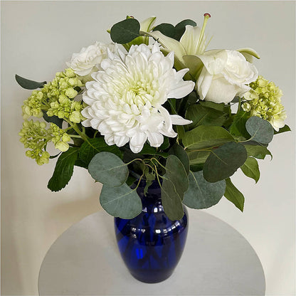 Snowy Dreams Bouquet – DANI' SWEET DELIGHTS, Las Vegas NV