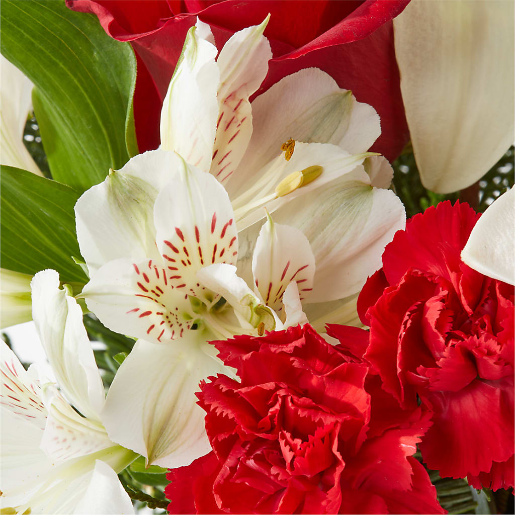 Holiday Season Bouquet – DANI' SWEET DELIGHTS, Las Vegas NV