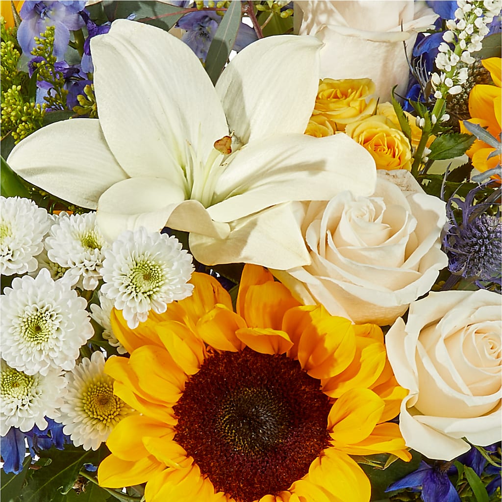 Wonderfully Sunny Bouquet – DANI' SWEET DELIGHTS, Las Vegas NV