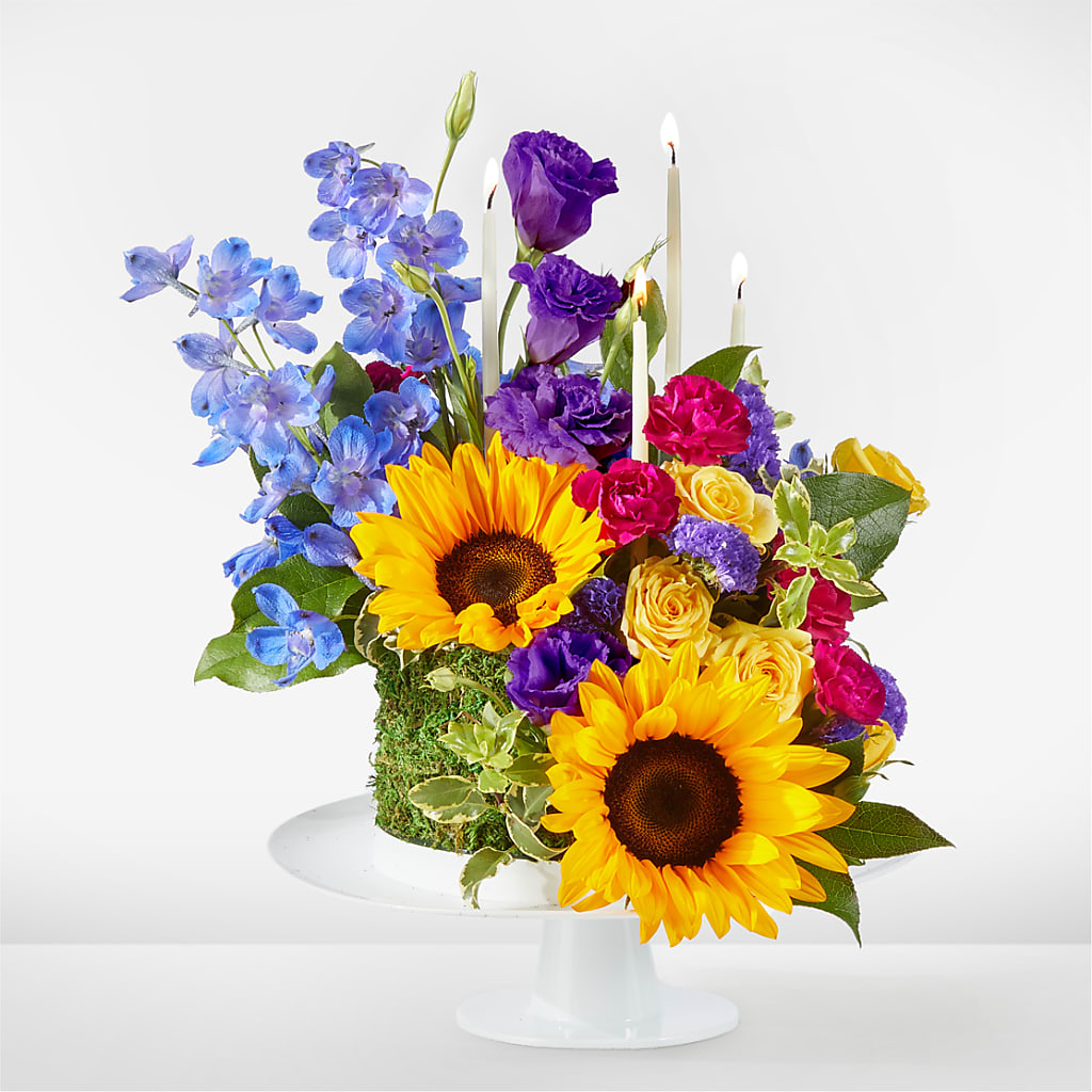 Star of the Day Floral Cake – DANI' SWEET DELIGHTS, Las Vegas NV