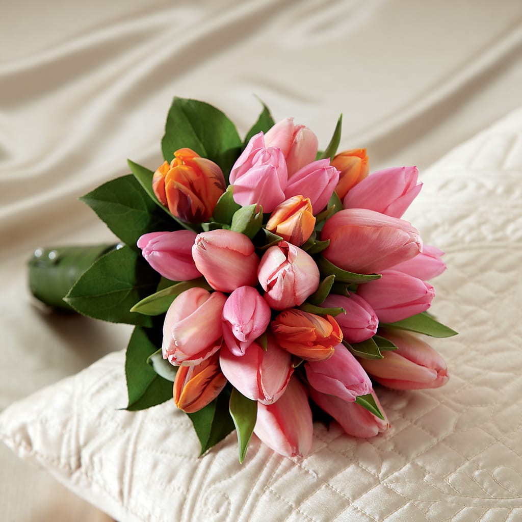 Embraceable Bouquet – DANI' SWEET DELIGHTS, Las Vegas NV